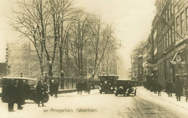 Amagertorv - sneklædt set fra Vimmelskaftet - Postkort udgivet af Ove Lütken - ca.1915