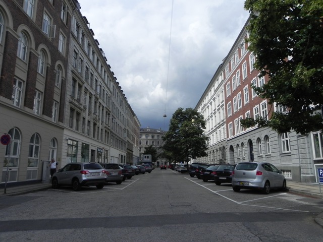 cort-adelers-gade-set-mod-holbergsgade