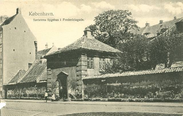 fredericiagade-postkort-med-soeetatens-sygehus-ca-1910