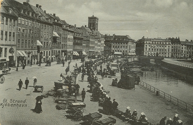 gammel-strand-postkort-set-mod-hoejbro-plads-afsendt-i-1912