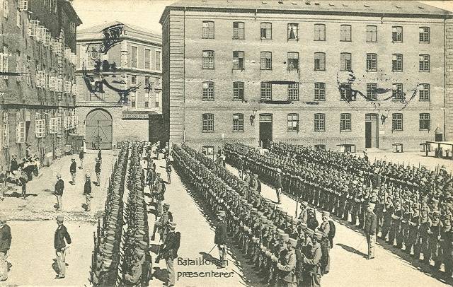 Georg Brandes Plads 2 - Sølvgade 40a-f - 12 - ældre postkort