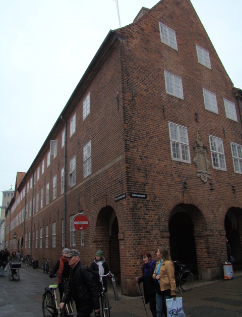 Krystalgade 1 - Store Kannikestræde 2 - 4