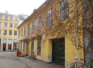 Krystalgade 8-10 - Peder Hvitfeldts Stræde 1 - lille - th