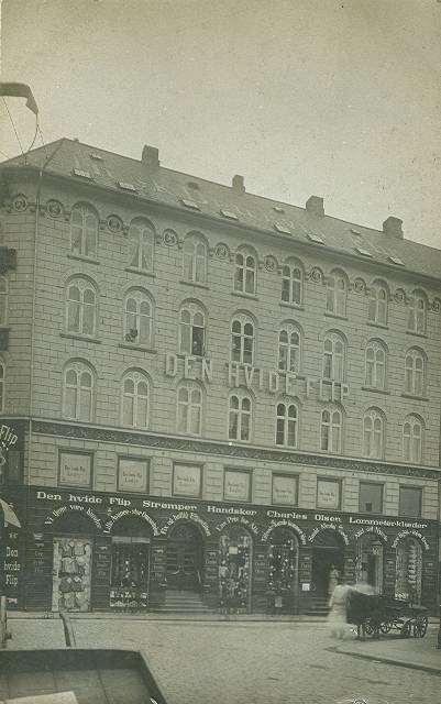 nikolaj-plads-postkort-med-den-hvide-flip-mellem-1906-og-1912