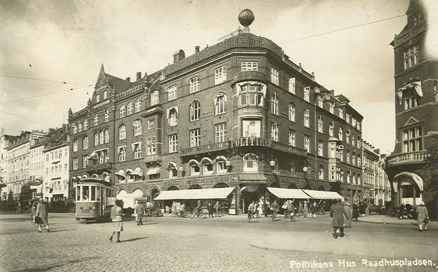 Rådhuspladsen 35-37 - Vester Voldgade 33 - Vestergade 22-28 - 29 - ældre postkort