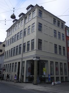 Rådhusstræde 8-8a - lille - tv