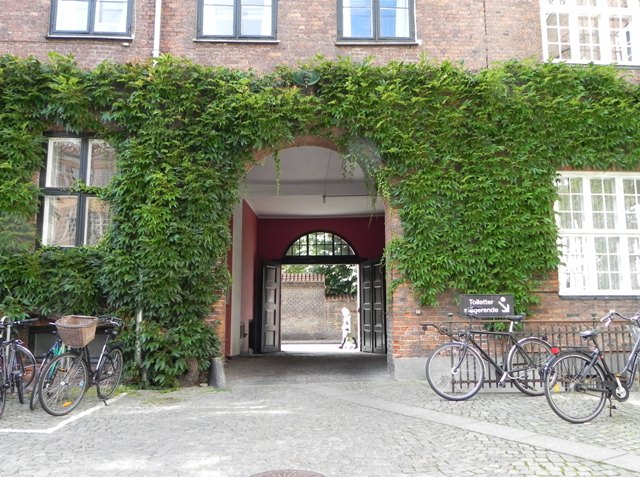 sankt-peders-straede-5-13-15-studiestraede-6-18-med-studiegaarden