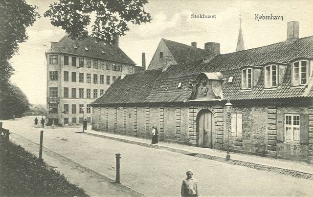 stokhusgade-8-oester-voldgade-12-postkort-fra-ca-1915