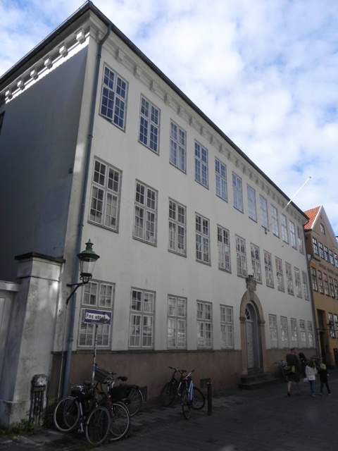 Store Kannikestræde 12 - 1