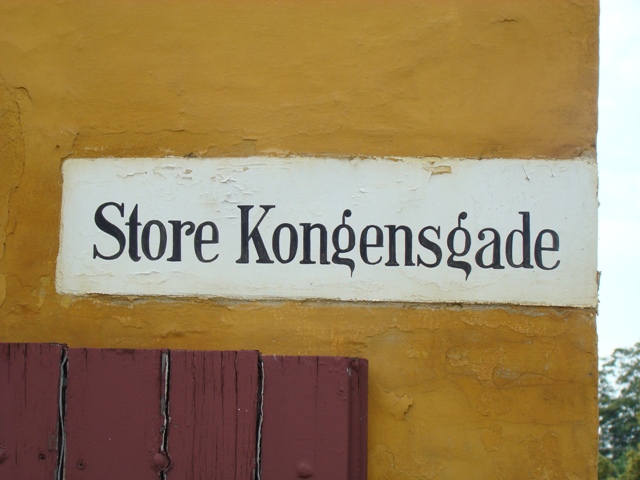 store-kongensgade-121-151-5-paamalet-gadenavn-ved-nr-151