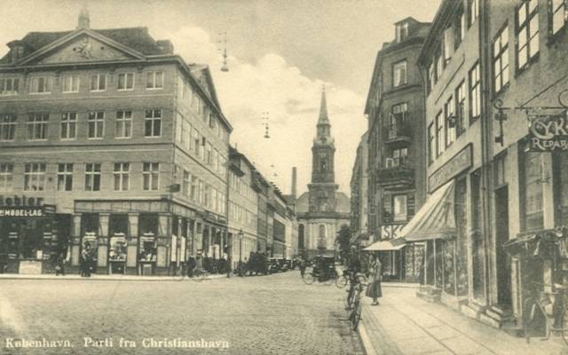 strandgade-christianskirken-postkort-nr-1176-fra-ca-1935